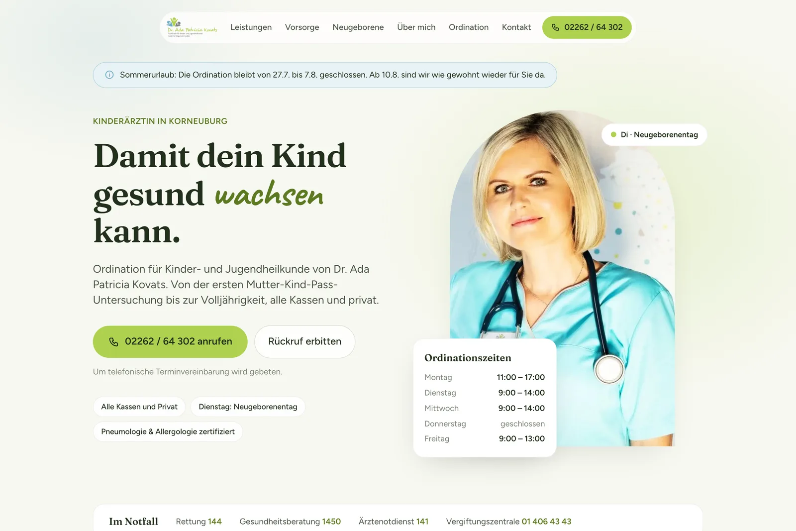 Website-Entwurf für eine Kinderarztpraxis in Korneuburg: heller Hero mit Porträt und Ordinationszeiten